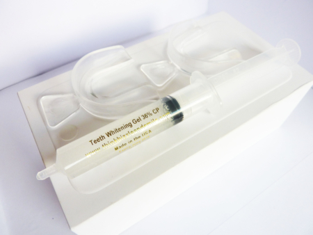 Single syringe teeth whitening kit